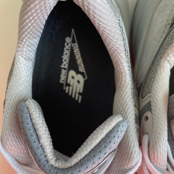 New Balance 990v6 Shoes - Picture 8 of 10
